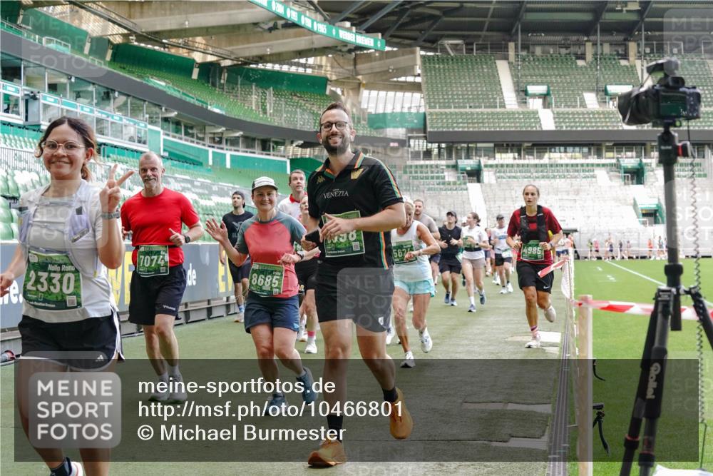 13.09.2026 - 21. swb-Marathon Bremen Michael Burmester http://msf.ph/oto/10466801 13.09.2026 13:13:31 Laufen im Stadion 118, 183, 270, 278, 349, 460, 514, 576, 600, 631, 695, 702, 768, 933, 950, 956, 1005, 1143, 1286, 1334, 1392, 1408, 1426, 1573, 1596, 1641, 1991, 2005, 2024, 2035, 2079, 2233, 2264, 2336, 2377, 2387, 2398, 2412, 2439, 2457, 2461, 2478, 2505, 2521, 2540, 2564, 2612, 2665, 2684, 2693, 2765, 2773, 2792, 2815, 2816, 2829, 2860, 2884, 2887, 2895, 2921, 2963, 2966, 2972, 2975, 3016, 3111, 3143, 3155, 3209, 3253, 3277, 3293, 3304, 3313, 3378, 3405, 3428, 3434, 3653, 3661 meine-sportfotos.de