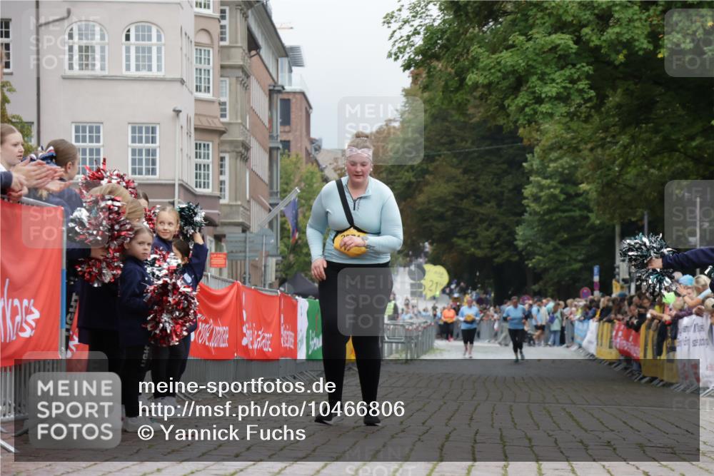 13.09.2026 - Kiel Lauf Yannick Fuchs http://msf.ph/oto/10466806 13.09.2026 10:01:25 Ziel 2574, 6719, 8730, 293, 4868, 4874, 5497, 4868, 4874, 6430 meine-sportfotos.de