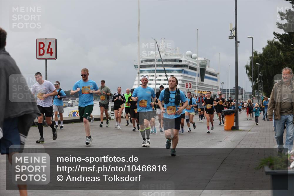 13.09.2026 - Kiel Lauf Andreas Tolksdorf http://msf.ph/oto/10466816 13.09.2026 12:07:27 Kiellinie 4, 9376, 4811, 3 meine-sportfotos.de