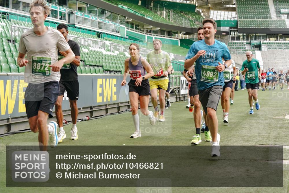 13.09.2026 - 21. swb-Marathon Bremen Michael Burmester http://msf.ph/oto/10466821 13.09.2026 12:57:03 Laufen im Stadion 307, 334, 411, 431, 465, 655, 769, 776, 854, 857, 876, 909, 926, 948, 1010, 1130, 1254, 1535, 1537, 1601, 1750, 1752, 1809, 1881, 1900, 1972, 2001, 2040, 2051, 2075, 2122, 2260, 2324, 2371, 2402, 2423, 2473, 2493, 2535, 2604, 2634, 2640, 2671, 2761, 2812, 2903, 2904, 2948, 3051, 3078, 3119, 3182, 3202, 3290, 3348, 3411, 3450, 3458, 3508, 3514, 3634, 3685, 3690, 3760, 3813, 3866, 3939, 4101, 4135, 4171, 4316, 4319, 4413, 4455, 4479, 4733, 5277, 5430 meine-sportfotos.de