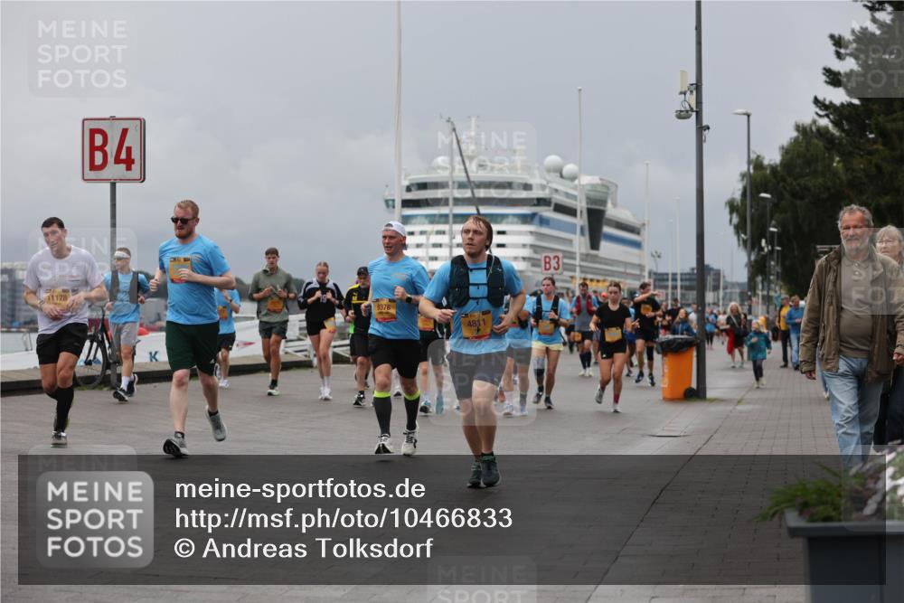 13.09.2026 - Kiel Lauf Andreas Tolksdorf http://msf.ph/oto/10466833 13.09.2026 12:07:28 Kiellinie 11178, 4, 9376, 4811, 3 meine-sportfotos.de