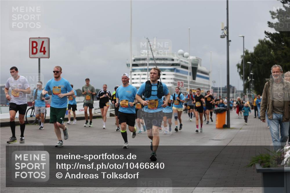 13.09.2026 - Kiel Lauf Andreas Tolksdorf http://msf.ph/oto/10466840 13.09.2026 12:07:28 Kiellinie 4, 9376, 4811, 3 meine-sportfotos.de