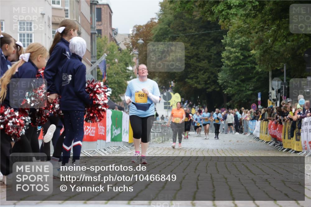 13.09.2026 - Kiel Lauf Yannick Fuchs http://msf.ph/oto/10466849 13.09.2026 10:01:54 Ziel 844, 4702, 2574, 4135, 6719, 8730 meine-sportfotos.de