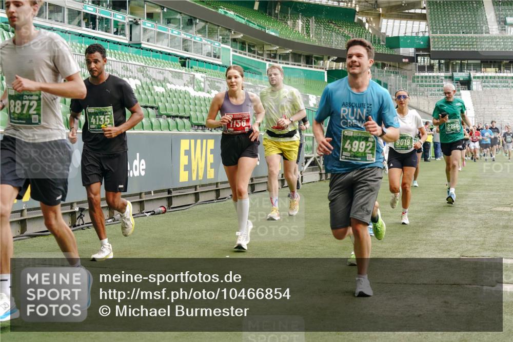 13.09.2026 - 21. swb-Marathon Bremen Michael Burmester http://msf.ph/oto/10466854 13.09.2026 12:57:03 Laufen im Stadion 307, 334, 411, 431, 465, 655, 769, 776, 854, 857, 876, 909, 926, 948, 1010, 1130, 1254, 1535, 1537, 1601, 1750, 1752, 1809, 1881, 1900, 1972, 2001, 2040, 2051, 2075, 2122, 2260, 2324, 2371, 2402, 2423, 2473, 2493, 2535, 2604, 2634, 2640, 2671, 2761, 2812, 2903, 2904, 2948, 3051, 3078, 3119, 3182, 3202, 3290, 3348, 3411, 3450, 3458, 3508, 3514, 3634, 3685, 3690, 3760, 3813, 3866, 3939, 4101, 4135, 4171, 4316, 4319, 4413, 4455, 4479, 4733, 5277, 5430 meine-sportfotos.de