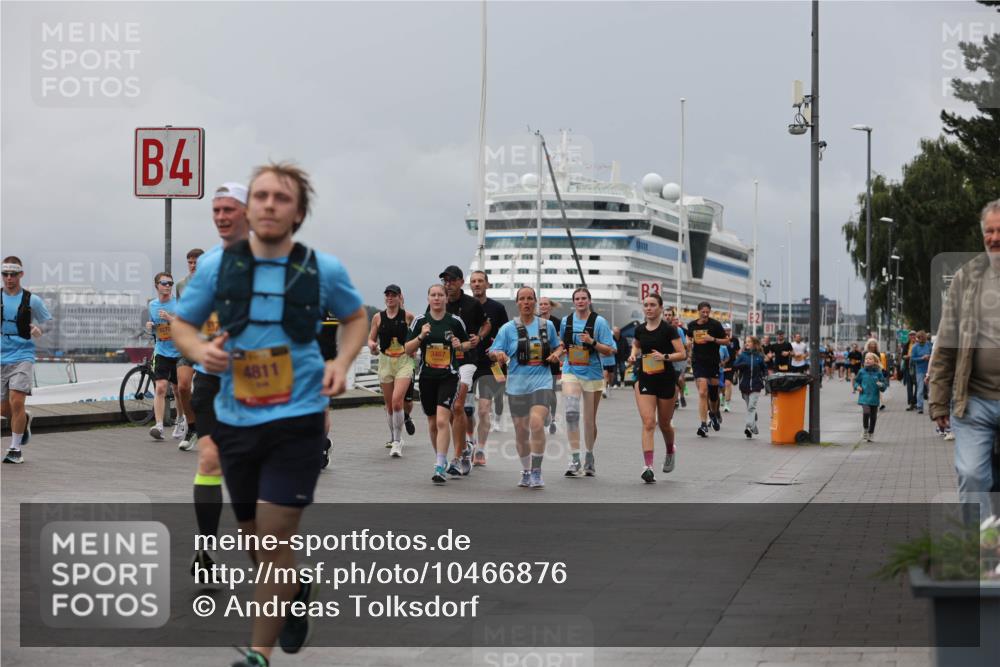13.09.2026 - Kiel Lauf Andreas Tolksdorf http://msf.ph/oto/10466876 13.09.2026 12:07:30 Kiellinie 4, 4811, 3467 meine-sportfotos.de