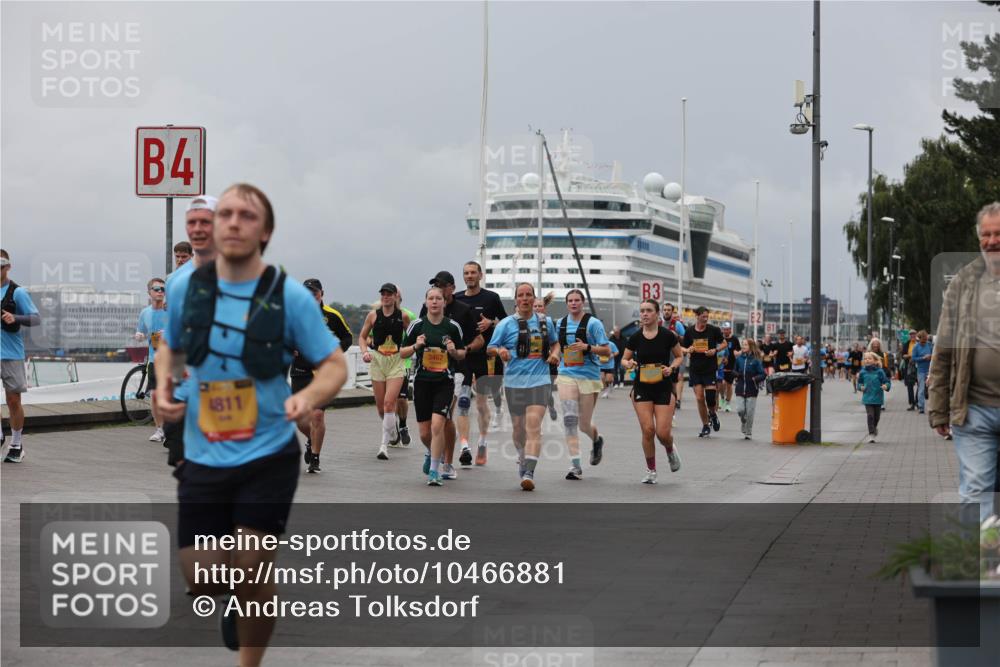 13.09.2026 - Kiel Lauf Andreas Tolksdorf http://msf.ph/oto/10466881 13.09.2026 12:07:30 Kiellinie 4, 1811, 3467, 3 meine-sportfotos.de