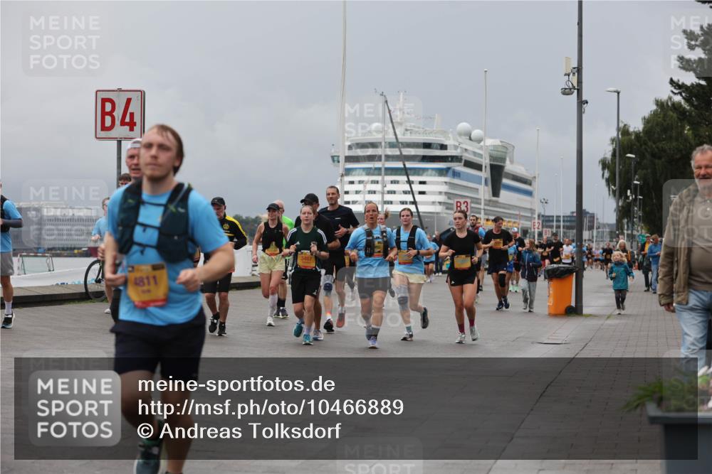 13.09.2026 - Kiel Lauf Andreas Tolksdorf http://msf.ph/oto/10466889 13.09.2026 12:07:30 Kiellinie 4, 4811, 3467 meine-sportfotos.de