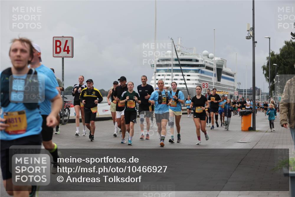 13.09.2026 - Kiel Lauf Andreas Tolksdorf http://msf.ph/oto/10466927 13.09.2026 12:07:31 Kiellinie 4811, 4, 3467, 3 meine-sportfotos.de
