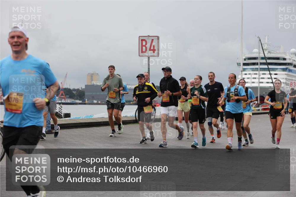 13.09.2026 - Kiel Lauf Andreas Tolksdorf http://msf.ph/oto/10466960 13.09.2026 12:07:32 Kiellinie 9376, 4, 2871, 1259, 3461, 3 meine-sportfotos.de
