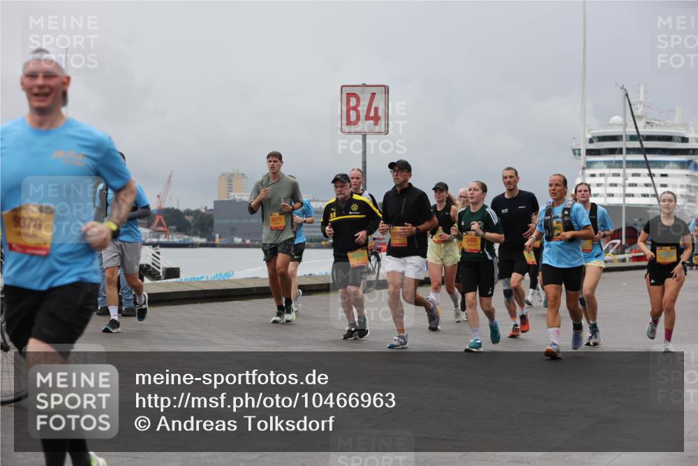13.09.2026 - Kiel Lauf Andreas Tolksdorf http://msf.ph/oto/10466963 13.09.2026 12:07:32 Kiellinie 9376, 4, 2871, 3467 meine-sportfotos.de