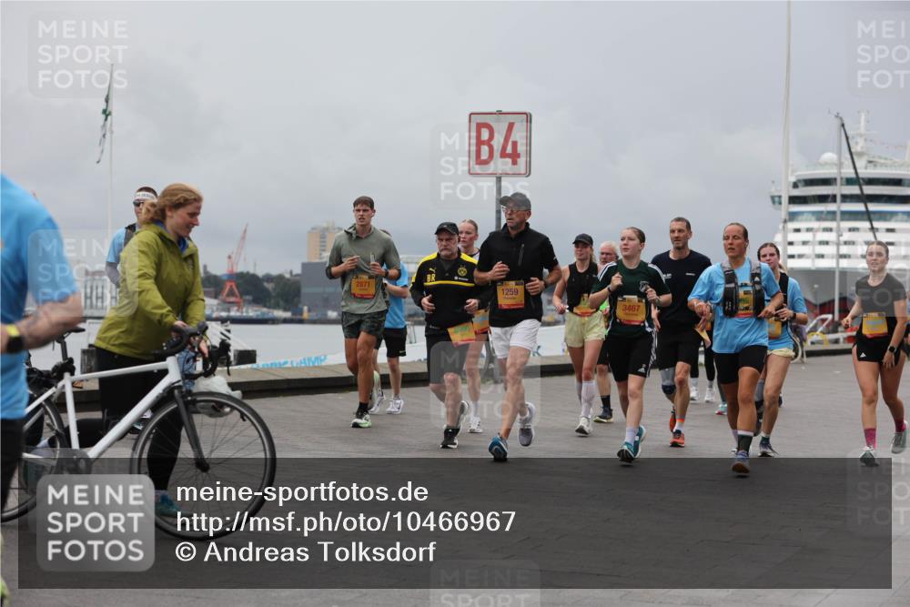 13.09.2026 - Kiel Lauf Andreas Tolksdorf http://msf.ph/oto/10466967 13.09.2026 12:07:32 Kiellinie 2871, 4, 1259, 3467 meine-sportfotos.de
