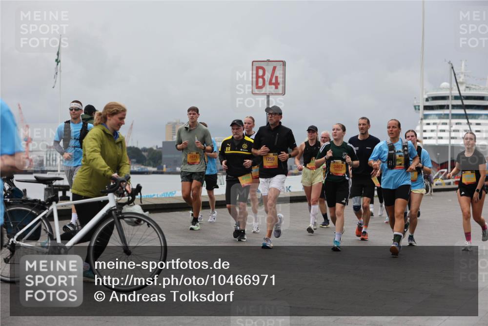 13.09.2026 - Kiel Lauf Andreas Tolksdorf http://msf.ph/oto/10466971 13.09.2026 12:07:32 Kiellinie 2871, 4, 1259, 3467 meine-sportfotos.de