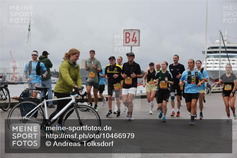 13.09.2026 - Kiel Lauf Andreas Tolksdorf http://msf.ph/oto/10466979 13.09.2026 12:07:32 Kiellinie 2871, 4, 8990, 1259, 3467 meine-sportfotos.de