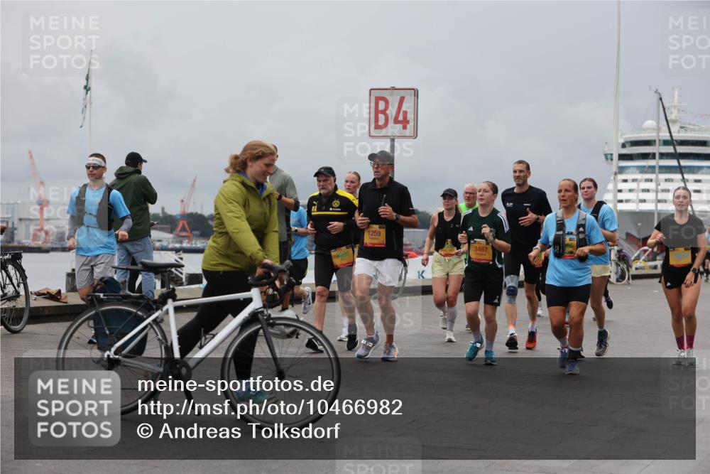 13.09.2026 - Kiel Lauf Andreas Tolksdorf http://msf.ph/oto/10466982 13.09.2026 12:07:32 Kiellinie 4, 8990, 1259, 3467 meine-sportfotos.de