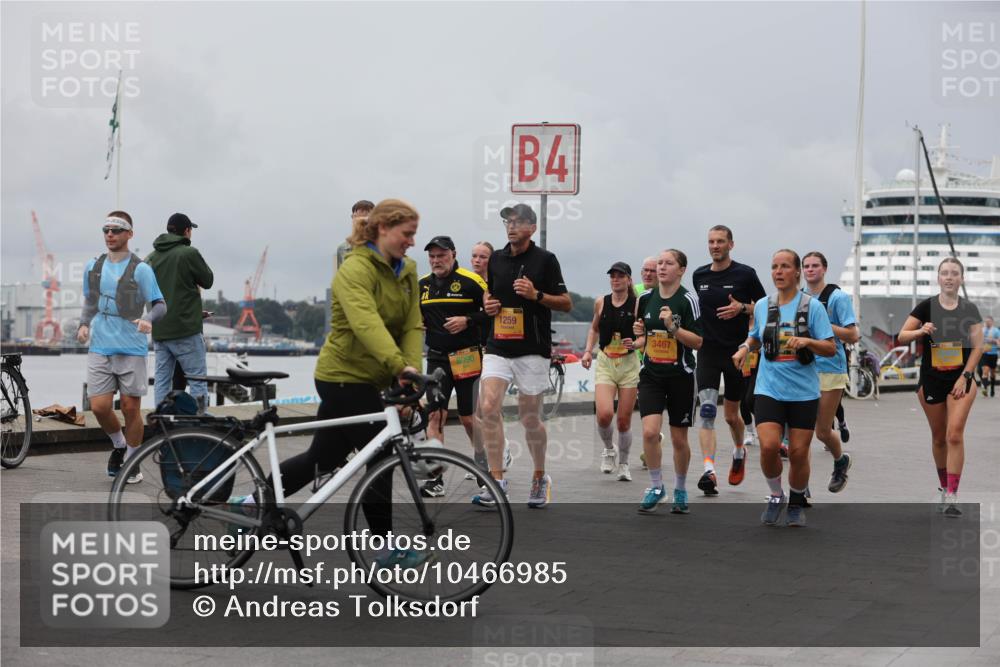 13.09.2026 - Kiel Lauf Andreas Tolksdorf http://msf.ph/oto/10466985 13.09.2026 12:07:32 Kiellinie 8990, 1259, 4, 3467 meine-sportfotos.de