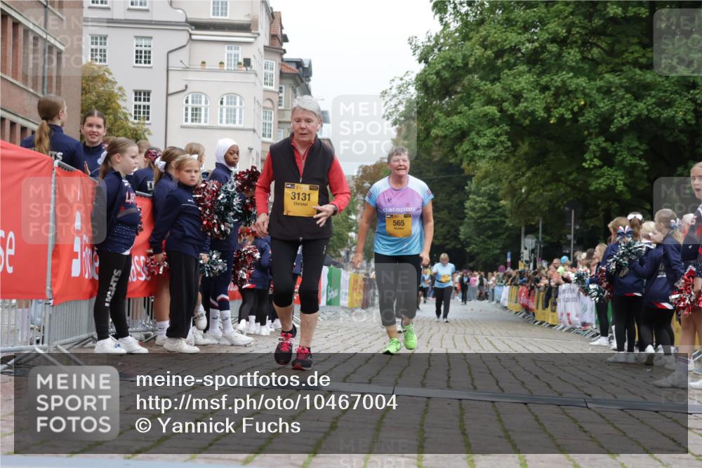 13.09.2026 - Kiel Lauf Yannick Fuchs http://msf.ph/oto/10467004 13.09.2026 10:02:33 Ziel 129, 565, 3131, 4673, 844, 3917, 4135, 4673, 8297, 2288, 3273, 6494, 844 meine-sportfotos.de