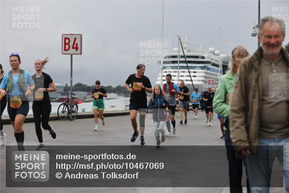 13.09.2026 - Kiel Lauf Andreas Tolksdorf http://msf.ph/oto/10467069 13.09.2026 12:07:37 Kiellinie 9890, 4, 10, 3 meine-sportfotos.de