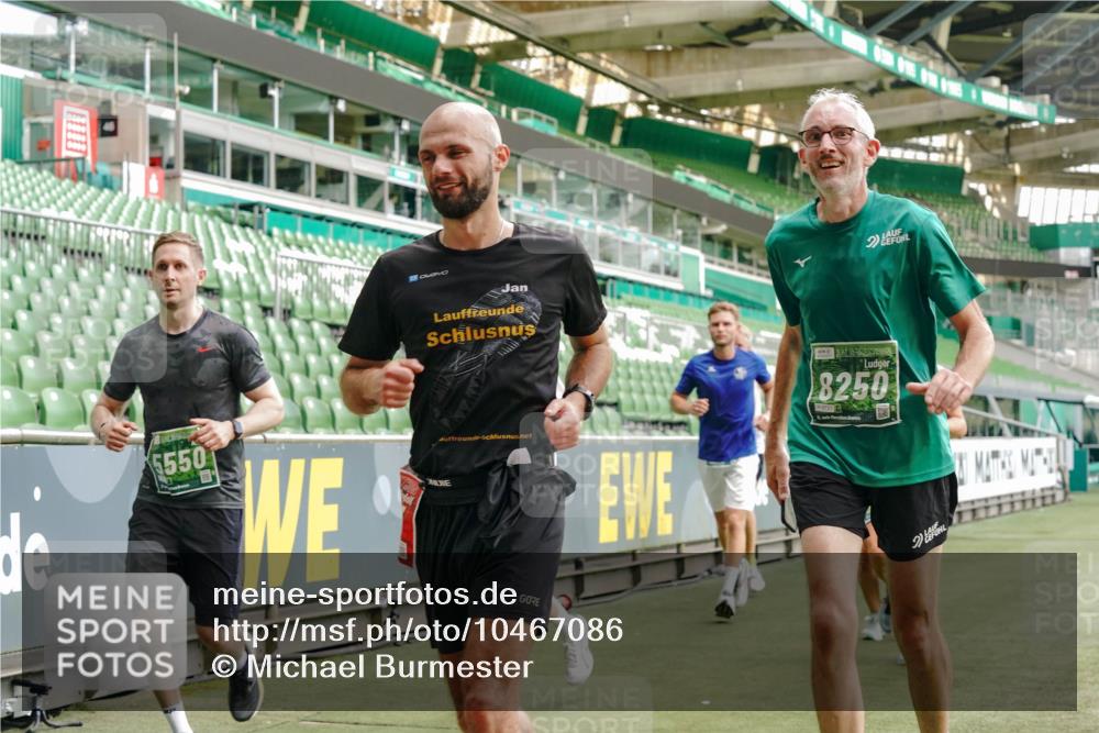 13.09.2026 - 21. swb-Marathon Bremen Michael Burmester http://msf.ph/oto/10467086 13.09.2026 12:57:07 Laufen im Stadion 307, 334, 411, 431, 465, 655, 769, 776, 854, 857, 876, 909, 926, 948, 1010, 1130, 1254, 1535, 1537, 1601, 1750, 1752, 1809, 1881, 1900, 1972, 2001, 2040, 2046, 2051, 2075, 2122, 2260, 2324, 2371, 2402, 2423, 2473, 2493, 2535, 2604, 2634, 2640, 2671, 2761, 2812, 2903, 2904, 2948, 3051, 3078, 3119, 3182, 3202, 3290, 3319, 3348, 3411, 3450, 3458, 3508, 3514, 3634, 3685, 3690, 3760, 3813, 3866, 3939, 4101, 4135, 4171, 4316, 4319, 4413, 4455, 4479, 4733 meine-sportfotos.de