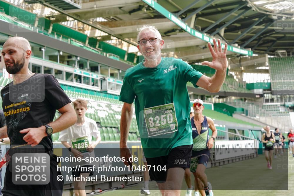 13.09.2026 - 21. swb-Marathon Bremen Michael Burmester http://msf.ph/oto/10467104 13.09.2026 12:57:08 Laufen im Stadion 307, 334, 411, 431, 465, 655, 769, 776, 854, 857, 876, 909, 926, 948, 1010, 1130, 1254, 1535, 1537, 1601, 1750, 1752, 1809, 1881, 1900, 1972, 2001, 2040, 2046, 2051, 2075, 2122, 2260, 2324, 2371, 2402, 2423, 2473, 2493, 2535, 2604, 2634, 2640, 2671, 2761, 2812, 2903, 2904, 2948, 3051, 3078, 3119, 3182, 3202, 3290, 3319, 3348, 3411, 3450, 3458, 3508, 3514, 3634, 3685, 3690, 3760, 3813, 3866, 3939, 4101, 4135, 4171, 4316, 4319, 4455, 4479, 4733 meine-sportfotos.de
