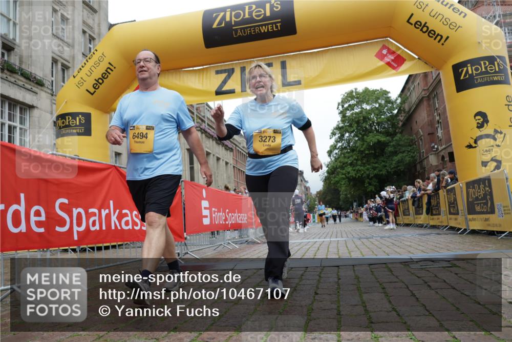 13.09.2026 - Kiel Lauf Yannick Fuchs http://msf.ph/oto/10467107 13.09.2026 10:02:57 Ziel 3273, 6494, 129, 565, 2288, 3131, 4673, 8297, 317, 6553, 8249, 11629, 129, 3917, 4673, 8297 meine-sportfotos.de