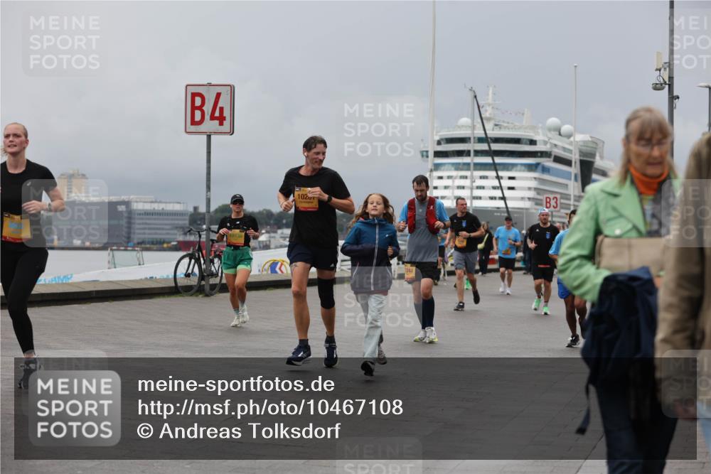 13.09.2026 - Kiel Lauf Andreas Tolksdorf http://msf.ph/oto/10467108 13.09.2026 12:07:38 Kiellinie 4, 10738, 1020, 1244, 3 meine-sportfotos.de