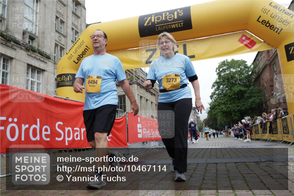 13.09.2026 - Kiel Lauf Yannick Fuchs http://msf.ph/oto/10467114 13.09.2026 10:02:57 Ziel 3273, 6494, 129, 565, 2288, 3131, 4673, 8297, 317, 6553, 8249, 11629, 129, 3917, 4673, 8297 meine-sportfotos.de