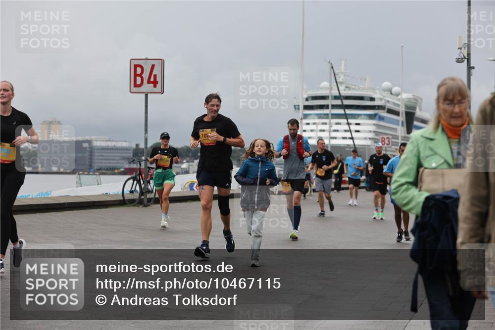 13.09.2026 - Kiel Lauf Andreas Tolksdorf http://msf.ph/oto/10467115 13.09.2026 12:07:38 Kiellinie 4, 102, 11244, 83 meine-sportfotos.de
