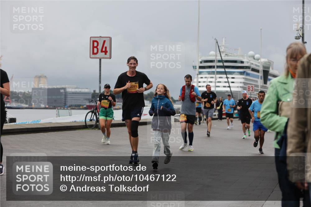 13.09.2026 - Kiel Lauf Andreas Tolksdorf http://msf.ph/oto/10467122 13.09.2026 12:07:39 Kiellinie 4, 10738, 0281, 1124, 3 meine-sportfotos.de