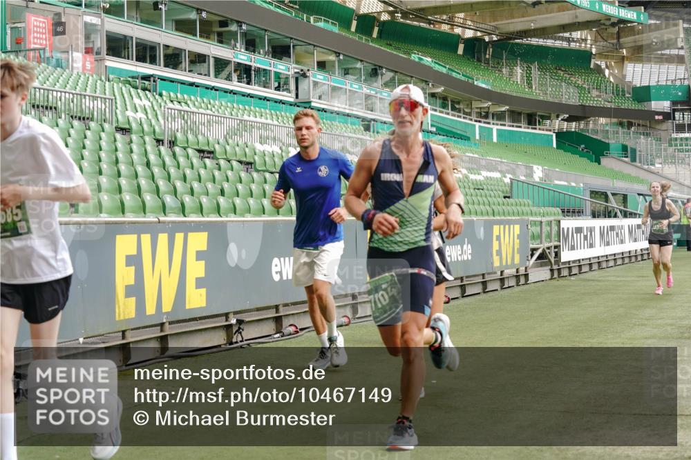 13.09.2026 - 21. swb-Marathon Bremen Michael Burmester http://msf.ph/oto/10467149 13.09.2026 12:57:09 Laufen im Stadion 307, 334, 411, 431, 465, 655, 769, 776, 854, 857, 876, 909, 926, 948, 1010, 1130, 1191, 1254, 1535, 1537, 1601, 1750, 1752, 1809, 1881, 1900, 1972, 2001, 2040, 2046, 2051, 2075, 2122, 2260, 2324, 2371, 2402, 2423, 2473, 2493, 2535, 2604, 2634, 2640, 2671, 2761, 2812, 2903, 2904, 2948, 3051, 3078, 3119, 3182, 3202, 3290, 3319, 3348, 3411, 3450, 3458, 3508, 3514, 3634, 3685, 3690, 3760, 3813, 3866, 3939, 4101, 4135, 4171, 4316, 4319, 4455, 4479 meine-sportfotos.de