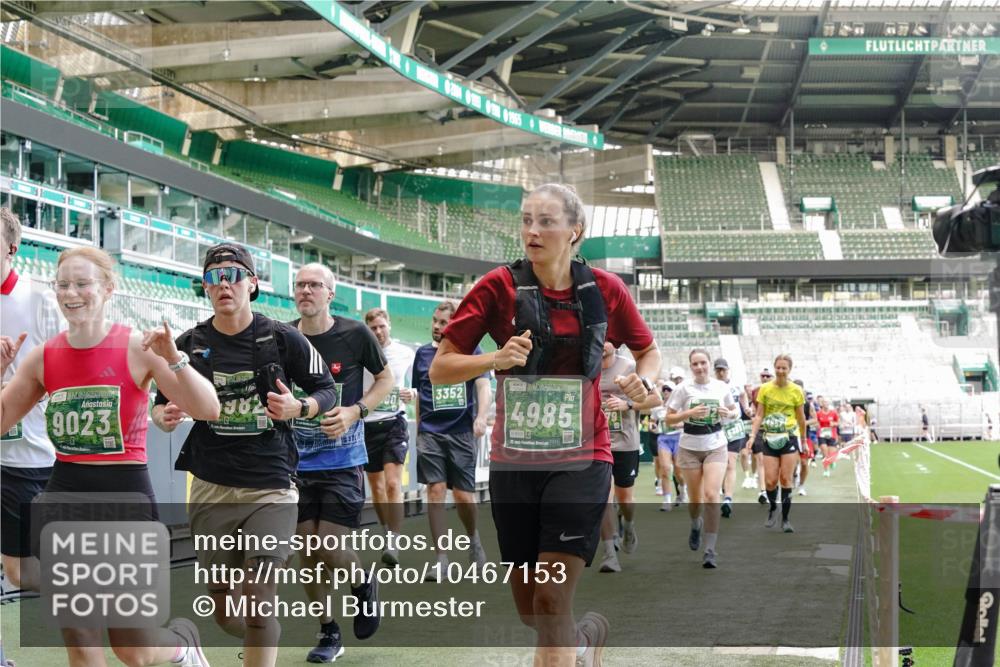 13.09.2026 - 21. swb-Marathon Bremen Michael Burmester http://msf.ph/oto/10467153 13.09.2026 13:13:34 Laufen im Stadion 118, 183, 270, 278, 349, 460, 514, 576, 600, 631, 695, 702, 768, 933, 950, 956, 1005, 1143, 1286, 1334, 1392, 1408, 1426, 1573, 1596, 1641, 1991, 2005, 2024, 2035, 2079, 2233, 2264, 2336, 2387, 2412, 2439, 2457, 2461, 2478, 2505, 2521, 2540, 2564, 2612, 2665, 2684, 2693, 2765, 2773, 2792, 2815, 2816, 2829, 2860, 2884, 2887, 2895, 2921, 2963, 2966, 2972, 2975, 3016, 3111, 3143, 3155, 3209, 3253, 3277, 3293, 3304, 3313, 3378, 3405, 3428, 3434, 3653, 3661 meine-sportfotos.de