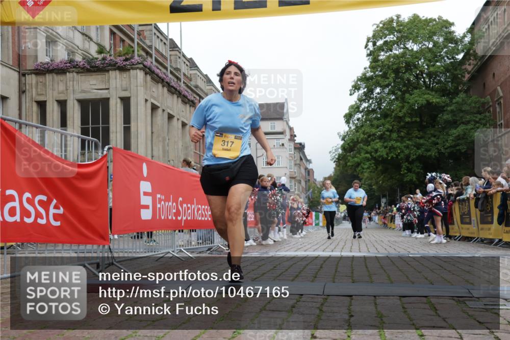 13.09.2026 - Kiel Lauf Yannick Fuchs http://msf.ph/oto/10467165 13.09.2026 10:03:08 Ziel 317, 8249, 11629, 565, 2288, 3273, 6494, 6553, 11633, 565, 3131 meine-sportfotos.de