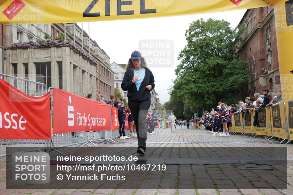 13.09.2026 - Kiel Lauf Yannick Fuchs http://msf.ph/oto/10467219 13.09.2026 10:03:20 Ziel 6553, 11629, 11633, 317, 3273, 6494, 8249, 11629, 2288 meine-sportfotos.de