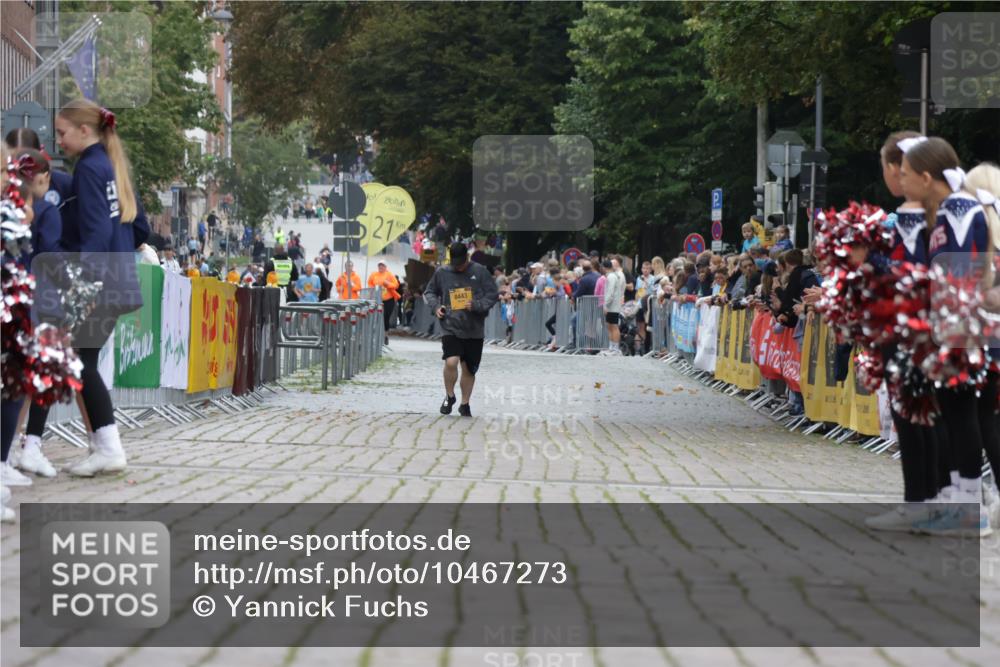 13.09.2026 - Kiel Lauf Yannick Fuchs http://msf.ph/oto/10467273 13.09.2026 10:03:59 Ziel 543, 4360, 8447, 8982, 11602, 11633, 8443, 11633 meine-sportfotos.de