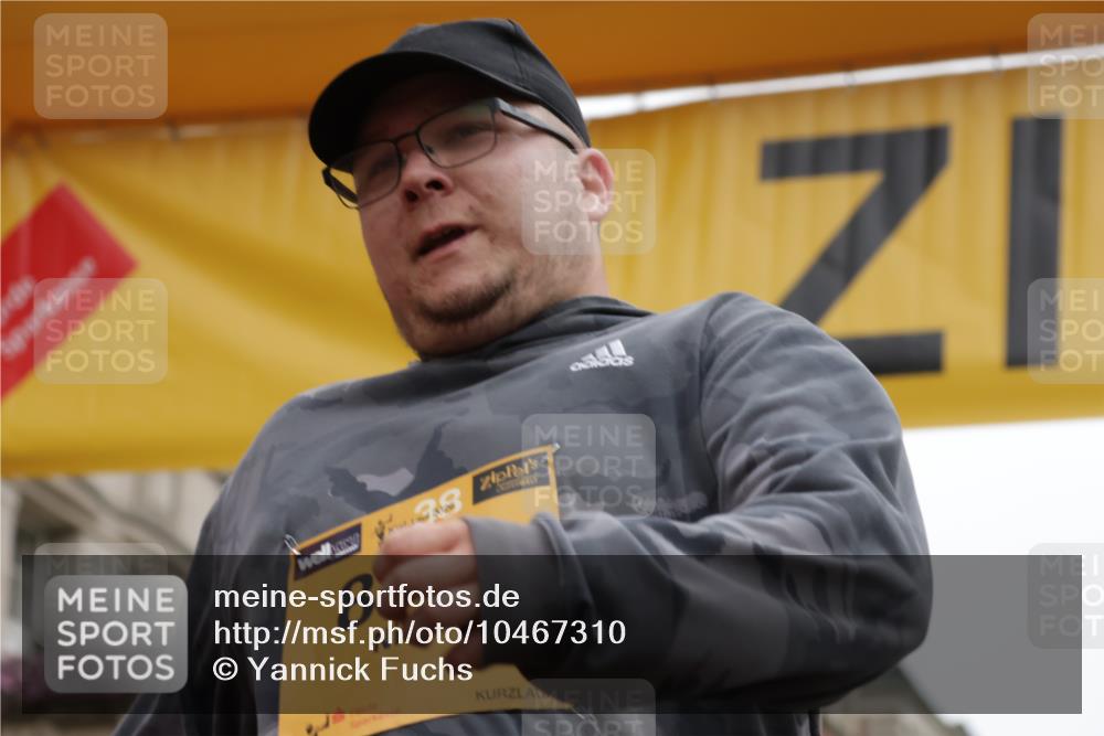 13.09.2026 - Kiel Lauf Yannick Fuchs http://msf.ph/oto/10467310 13.09.2026 10:04:19 Ziel 8443, 4360, 8447, 8982, 11602, 543, 4360, 8447, 8982, 11602 meine-sportfotos.de