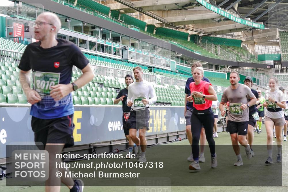 13.09.2026 - 21. swb-Marathon Bremen Michael Burmester http://msf.ph/oto/10467318 13.09.2026 13:13:36 Laufen im Stadion 118, 183, 270, 278, 349, 460, 514, 576, 600, 631, 695, 702, 768, 933, 950, 956, 1005, 1143, 1286, 1334, 1392, 1408, 1426, 1573, 1596, 1641, 1991, 2005, 2024, 2035, 2079, 2233, 2264, 2336, 2387, 2412, 2439, 2457, 2461, 2478, 2505, 2521, 2540, 2564, 2612, 2665, 2684, 2693, 2765, 2773, 2792, 2815, 2816, 2829, 2860, 2884, 2887, 2895, 2921, 2963, 2966, 2972, 2975, 3016, 3111, 3143, 3155, 3209, 3253, 3277, 3293, 3304, 3313, 3378, 3405, 3428, 3434, 3653, 3661 meine-sportfotos.de