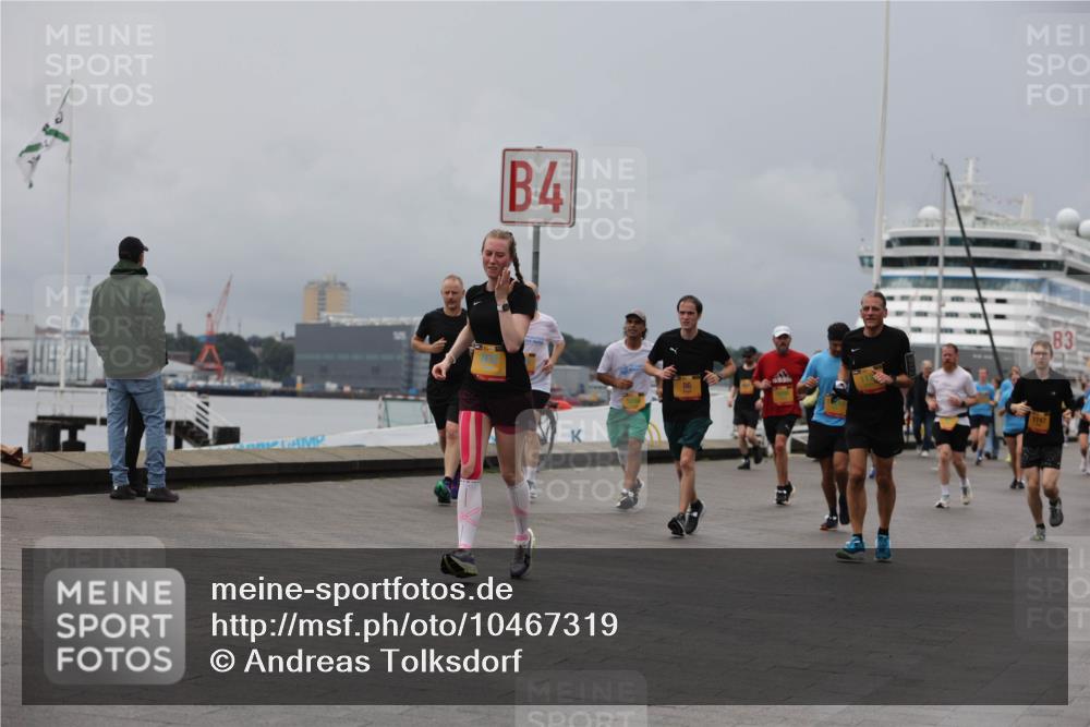 13.09.2026 - Kiel Lauf Andreas Tolksdorf http://msf.ph/oto/10467319 13.09.2026 12:07:55 Kiellinie 4, 86, 1747, 3 meine-sportfotos.de