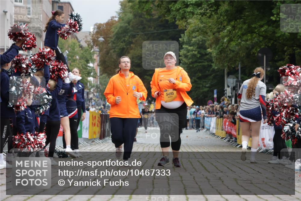 13.09.2026 - Kiel Lauf Yannick Fuchs http://msf.ph/oto/10467333 13.09.2026 10:04:48 Ziel 5493, 5495, 8443, 8443 meine-sportfotos.de