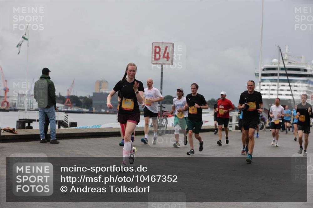 13.09.2026 - Kiel Lauf Andreas Tolksdorf http://msf.ph/oto/10467352 13.09.2026 12:07:56 Kiellinie 4, 86, 1747 meine-sportfotos.de