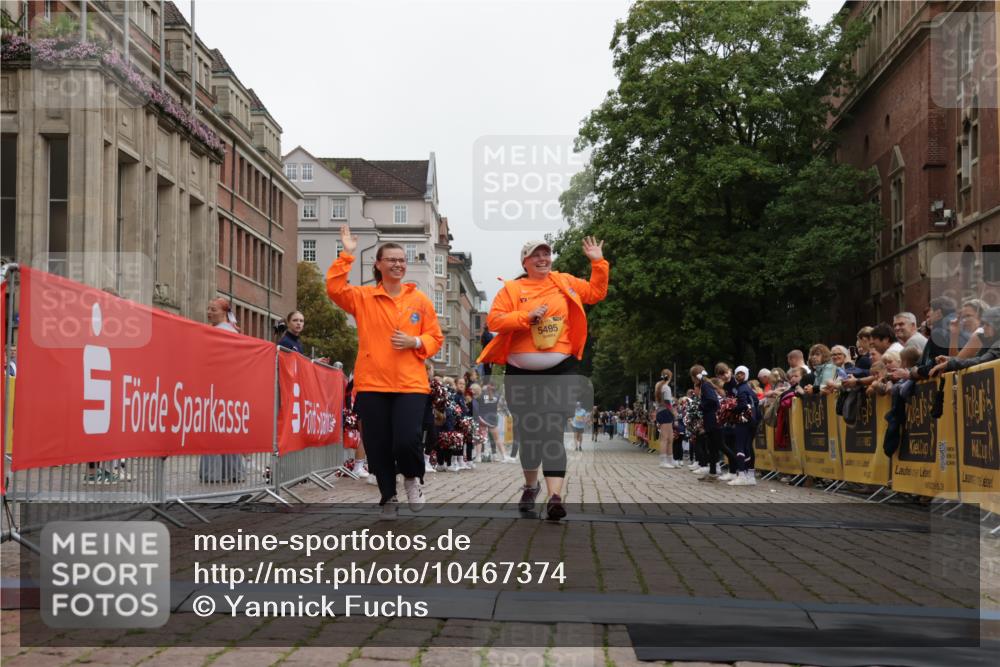 13.09.2026 - Kiel Lauf Yannick Fuchs http://msf.ph/oto/10467374 13.09.2026 10:04:55 Ziel 5493, 5495, 8443 meine-sportfotos.de