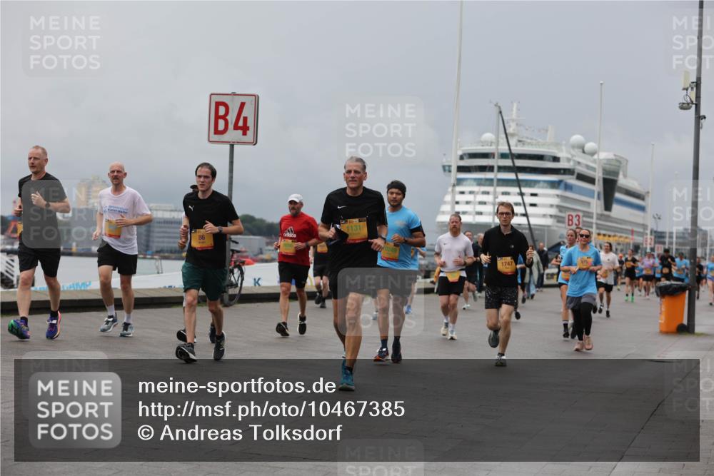 13.09.2026 - Kiel Lauf Andreas Tolksdorf http://msf.ph/oto/10467385 13.09.2026 12:07:57 Kiellinie 4, 86, 1131, 10249, 1747, 3 meine-sportfotos.de