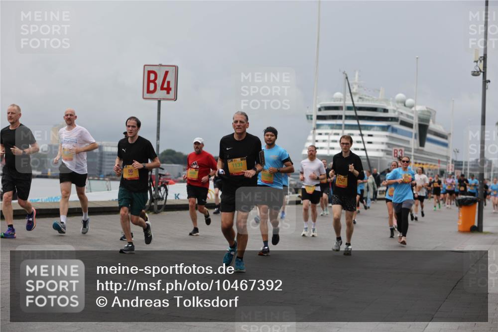 13.09.2026 - Kiel Lauf Andreas Tolksdorf http://msf.ph/oto/10467392 13.09.2026 12:07:57 Kiellinie 4, 86, 1131, 10249, 1747, 3 meine-sportfotos.de