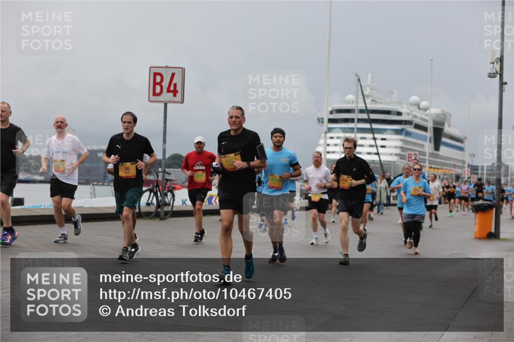 13.09.2026 - Kiel Lauf Andreas Tolksdorf http://msf.ph/oto/10467405 13.09.2026 12:07:57 Kiellinie 86, 4, 39, 10249, 1747, 3 meine-sportfotos.de