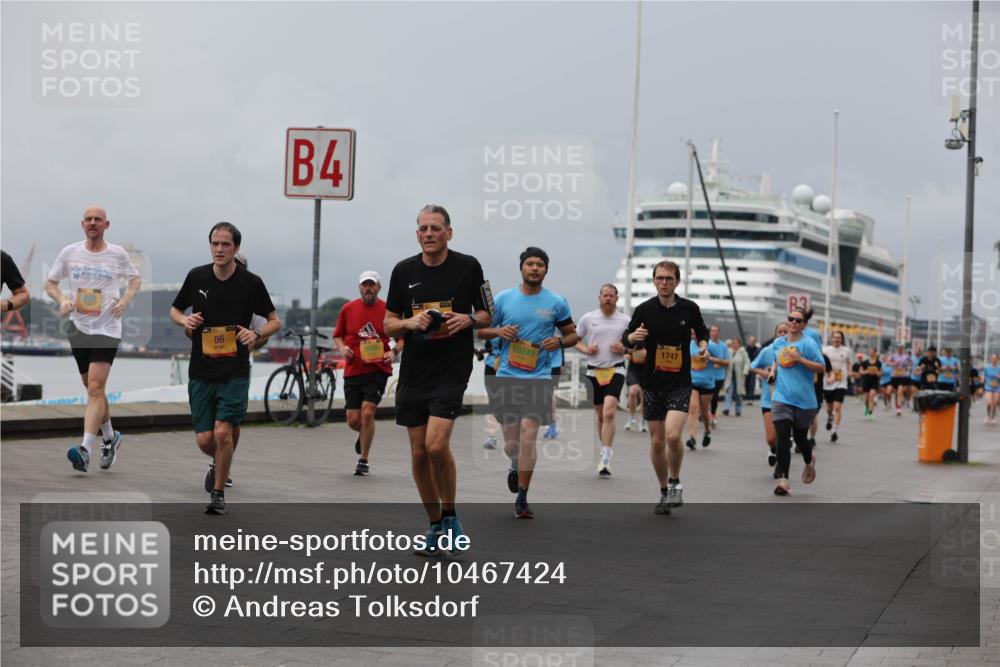 13.09.2026 - Kiel Lauf Andreas Tolksdorf http://msf.ph/oto/10467424 13.09.2026 12:07:58 Kiellinie 86, 4, 10249, 1747 meine-sportfotos.de