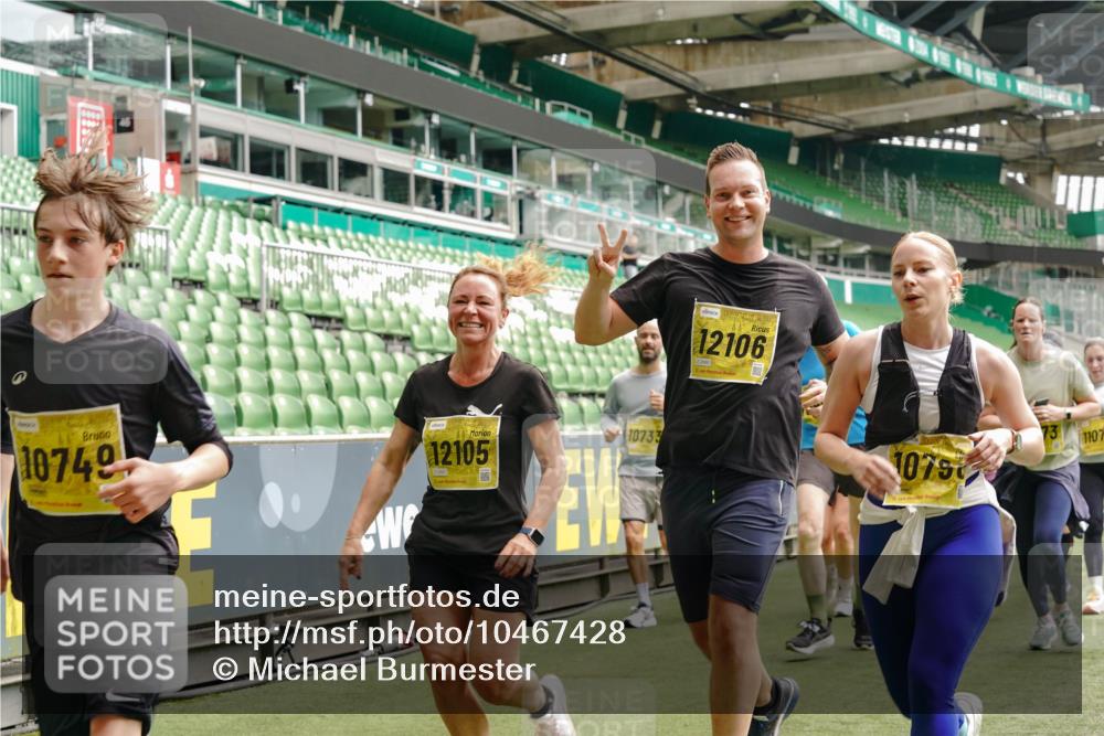 13.09.2026 - 21. swb-Marathon Bremen Michael Burmester http://msf.ph/oto/10467428 13.09.2026 10:35:53 Laufen im Stadion 10093, 10144, 10147, 10152, 10157, 10160, 10173, 10175, 10181, 10182, 10185, 10187, 10195, 10245, 10251, 10263, 10272, 10275, 10278, 10291, 10306, 10309, 10338, 10357, 10367, 10368, 10369, 10377, 10382, 10390, 10403, 10409, 10411, 10420, 10427, 10429, 10439, 10473, 10477, 10481, 10485, 10492, 10528, 10531, 10559, 10560, 10569, 10607, 10617, 10636, 10639, 10669, 10671, 10672, 10677, 10715, 10928, 11162, 11343, 11803, 11965, 10146, 10222 meine-sportfotos.de
