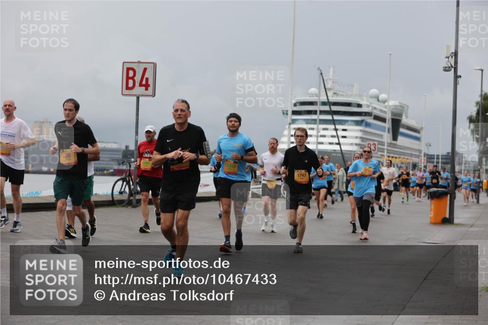 13.09.2026 - Kiel Lauf Andreas Tolksdorf http://msf.ph/oto/10467433 13.09.2026 12:07:58 Kiellinie 4, 86, 10249, 1747, 3 meine-sportfotos.de
