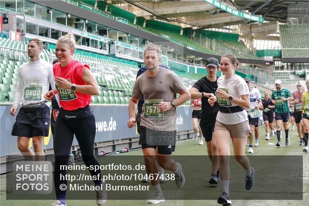 13.09.2026 - 21. swb-Marathon Bremen Michael Burmester http://msf.ph/oto/10467438 13.09.2026 13:13:37 Laufen im Stadion 118, 183, 270, 278, 349, 460, 514, 576, 600, 631, 695, 702, 768, 933, 950, 956, 1005, 1143, 1286, 1334, 1392, 1408, 1426, 1573, 1596, 1641, 1991, 2005, 2024, 2035, 2079, 2233, 2264, 2336, 2387, 2412, 2439, 2457, 2461, 2478, 2505, 2521, 2540, 2564, 2612, 2665, 2684, 2693, 2765, 2773, 2792, 2815, 2816, 2829, 2860, 2884, 2887, 2895, 2921, 2963, 2966, 2972, 2975, 3016, 3111, 3143, 3155, 3209, 3253, 3277, 3293, 3304, 3313, 3378, 3405, 3428, 3434, 3653, 3661 meine-sportfotos.de