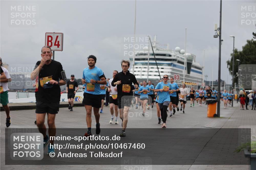 13.09.2026 - Kiel Lauf Andreas Tolksdorf http://msf.ph/oto/10467460 13.09.2026 12:07:58 Kiellinie 4, 39, 1121, 1747, 10249, 3 meine-sportfotos.de