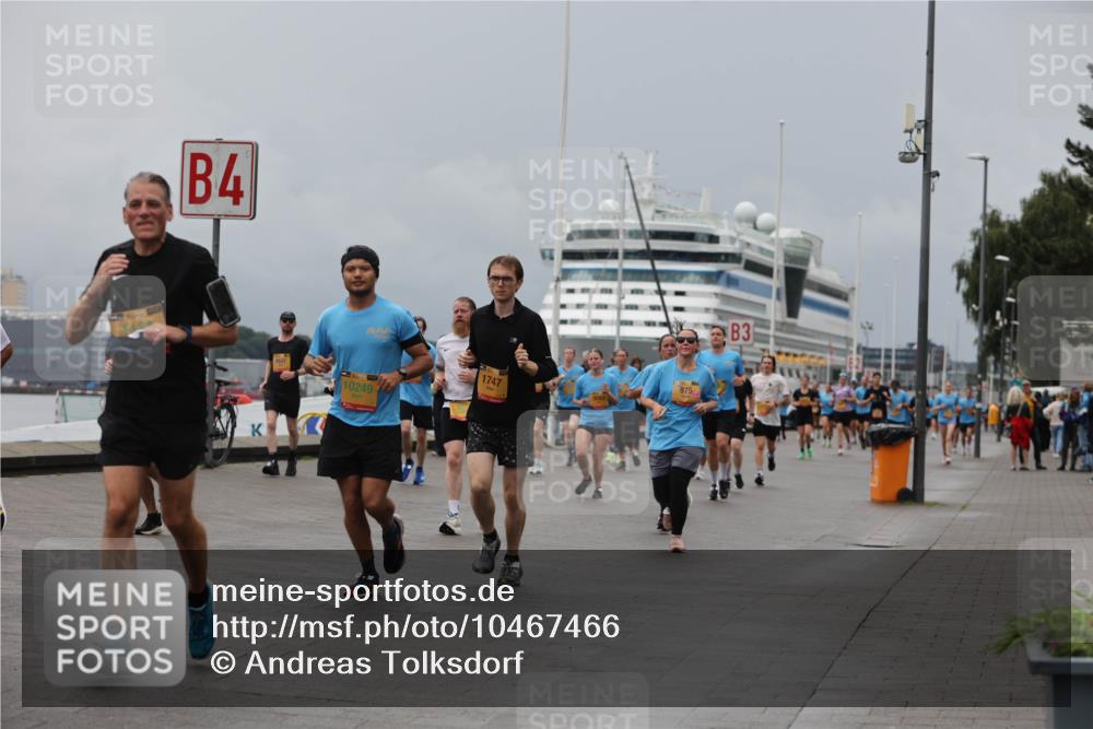 13.09.2026 - Kiel Lauf Andreas Tolksdorf http://msf.ph/oto/10467466 13.09.2026 12:07:59 Kiellinie 4, 10249, 1747, 975, 3 meine-sportfotos.de