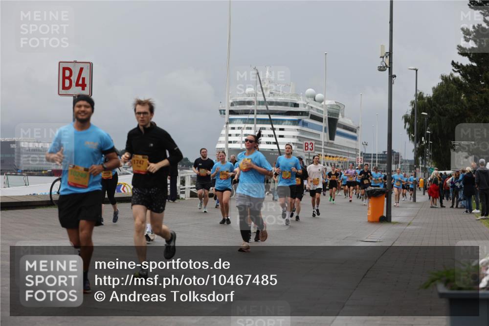 13.09.2026 - Kiel Lauf Andreas Tolksdorf http://msf.ph/oto/10467485 13.09.2026 12:08:00 Kiellinie 4, 10249, 6419, 1747, 3 meine-sportfotos.de