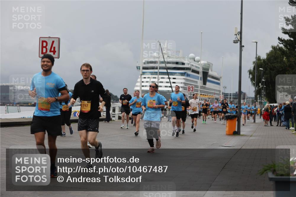 13.09.2026 - Kiel Lauf Andreas Tolksdorf http://msf.ph/oto/10467487 13.09.2026 12:08:00 Kiellinie 4, 1024, 6419, 1747, 975, 3 meine-sportfotos.de